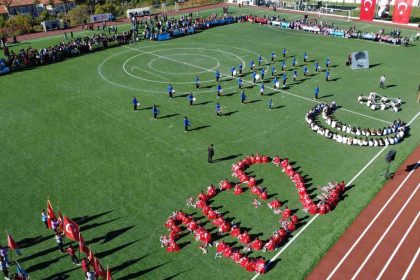 demirci-kula-salihli-ve-selendide-29-ekim-heyecani