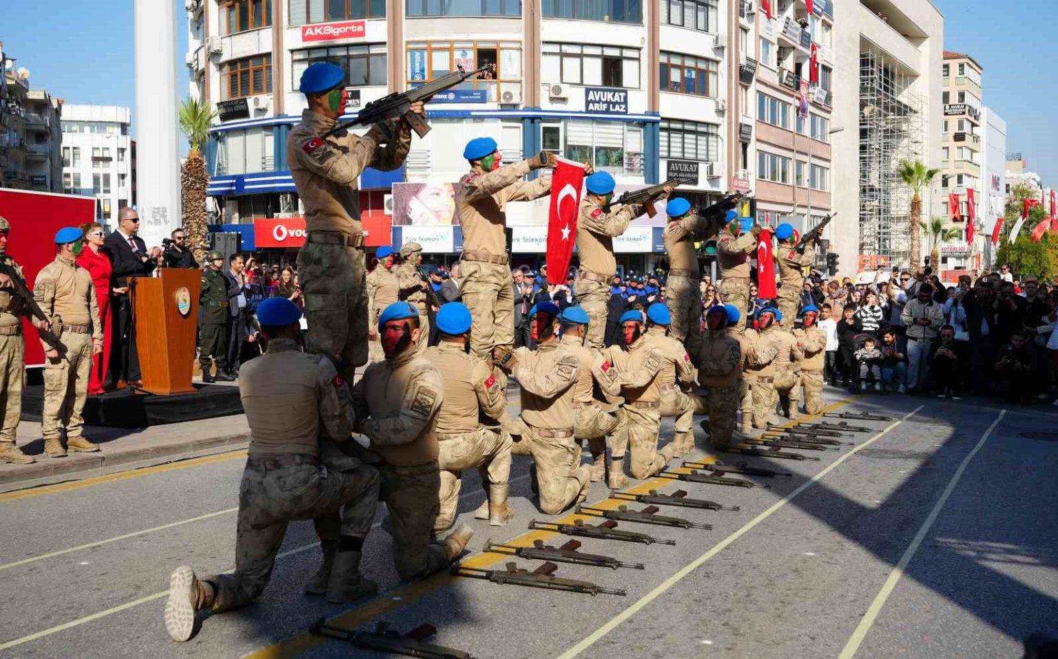 denizlide-cumhuriyetin-102-yili-coskuyla-kutlandi