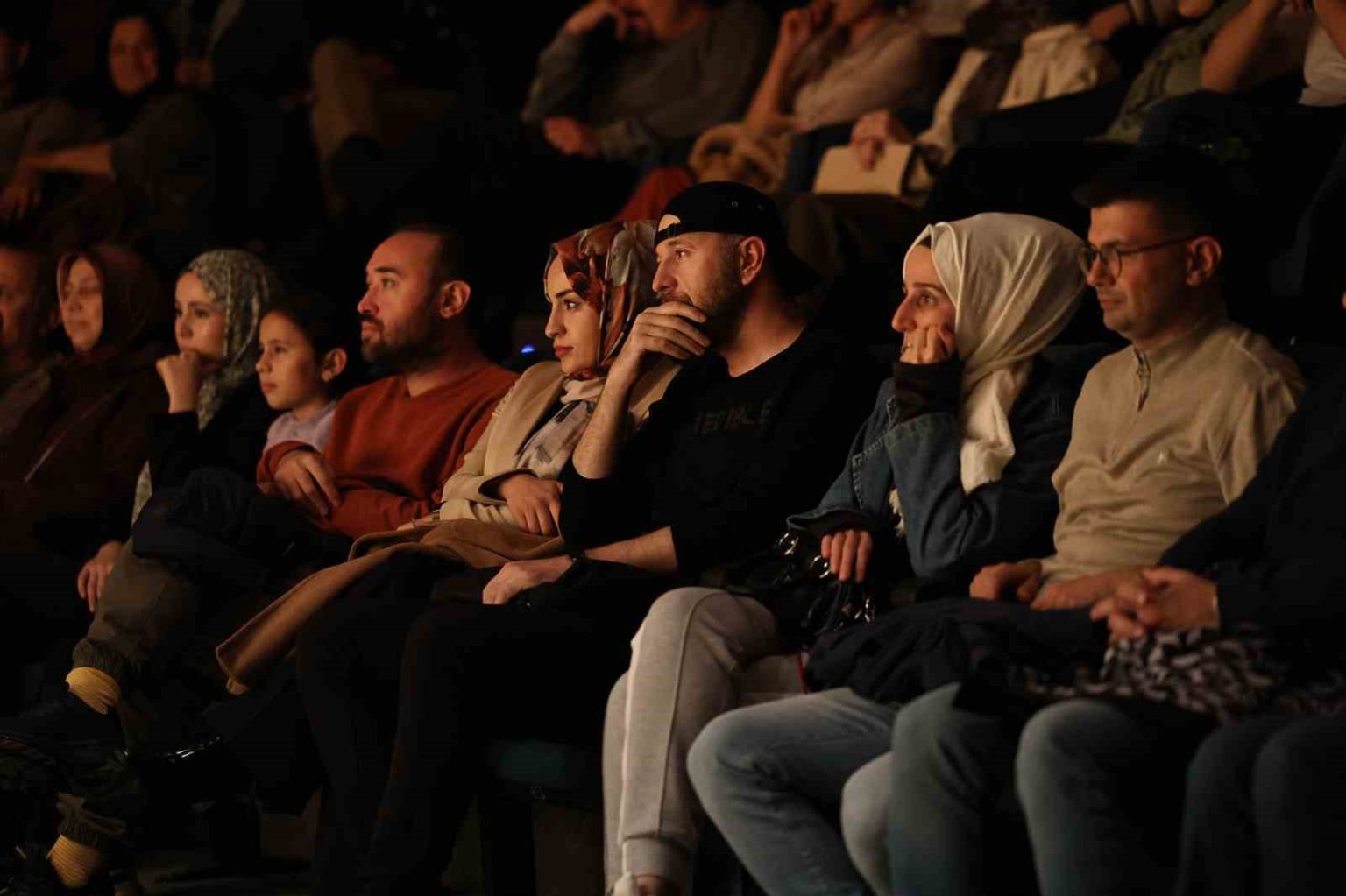 ekim-takvimi-mukemmel-partner-tiyatrosu-ile-son-buldu