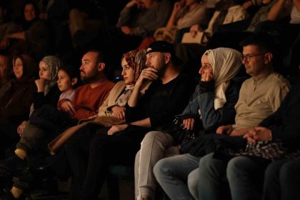 ekim-takvimi-mukemmel-partner-tiyatrosu-ile-son-buldu