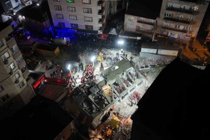 enkaz-basinda-14-saat-hummali-calisma-suruyor