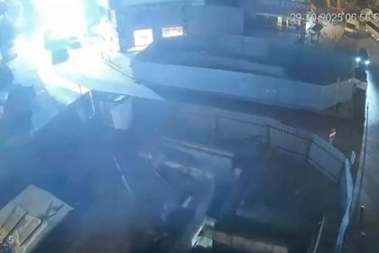 gebzedeki-binanin-yikilma-ani-kamerada