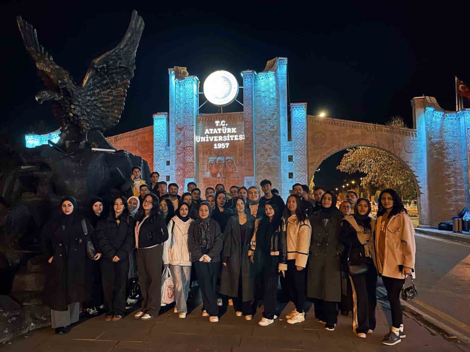 genc-hukukculardan-ankara-cikarmasi