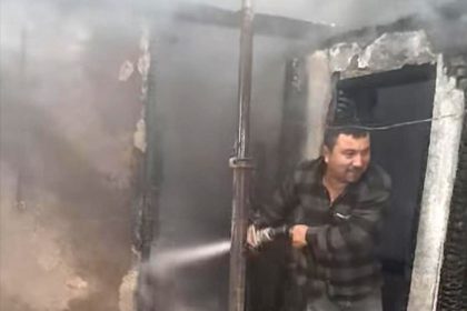 giresunda-yildirim-dusmesi-sonucu-evde-yangin-cikti-cami-hasar-gordu