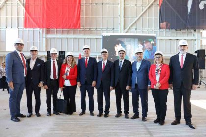 guzelbahce-kampusunde-cumhuriyet-coskusu