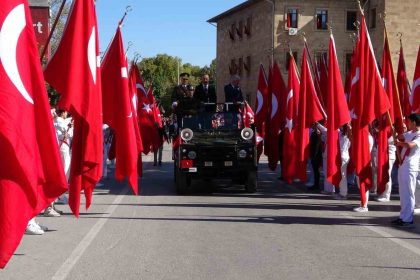 ispartada-cumhuriyet-bayraminin-102inci-yil-donumu-coskuyla-kutlandi