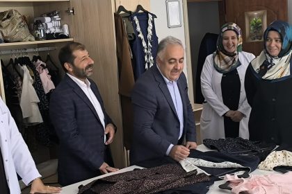 iyilik-atolyelerinde-gonulluler-bulusuyor