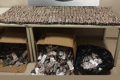 izmirde-binlerce-uyusturucu-nitelikli-hap-ele-gecirildi