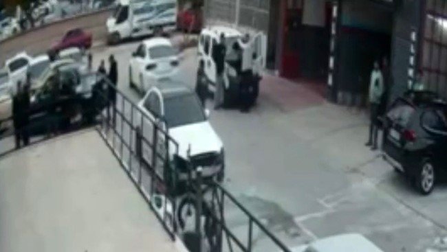 konyada-12-kisinin-yaralandigi-silahli-saldiri-kamerada