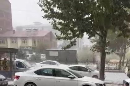 kovancilar-ilcesinde-dolu-yagisi-etkili-oldu