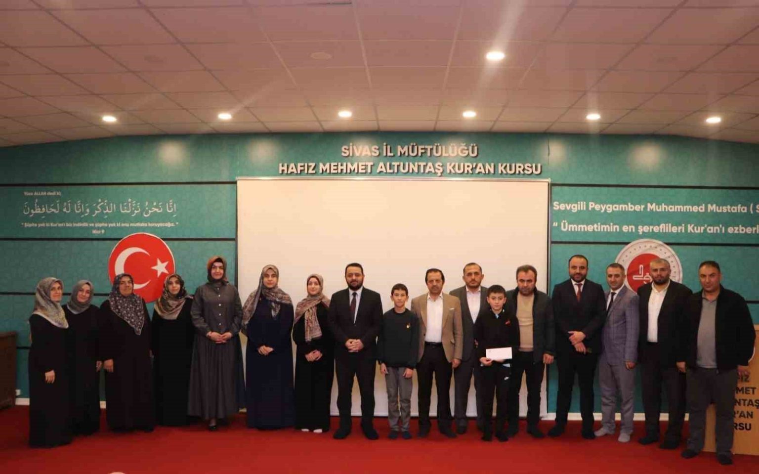 kuran-bulbulleri-odullendirildi