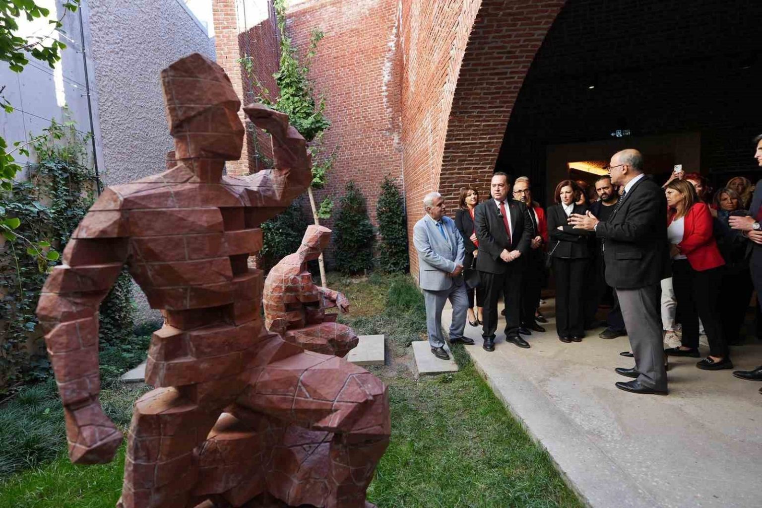 manisada-cumhuriyet-coskusu-kurtulus-muzesinin-acilisiyla-taclandi