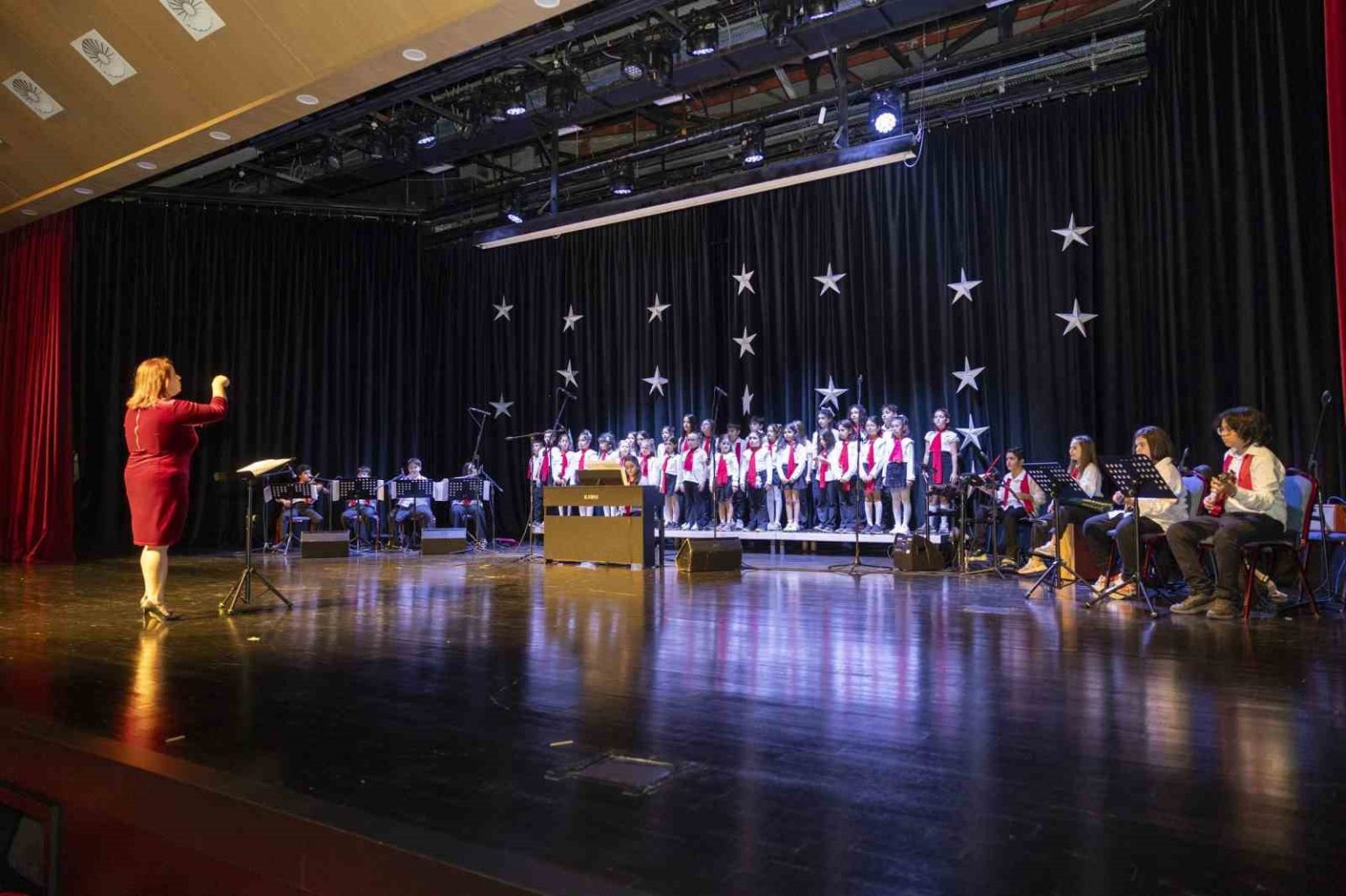 mersinde-cocuk-kampusleri-29-ekim-coskusunda-tek-yurek-oldu