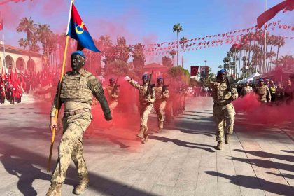 mersinde-cumhuriyet-bayrami-renkli-gosterilerle-kutlandi