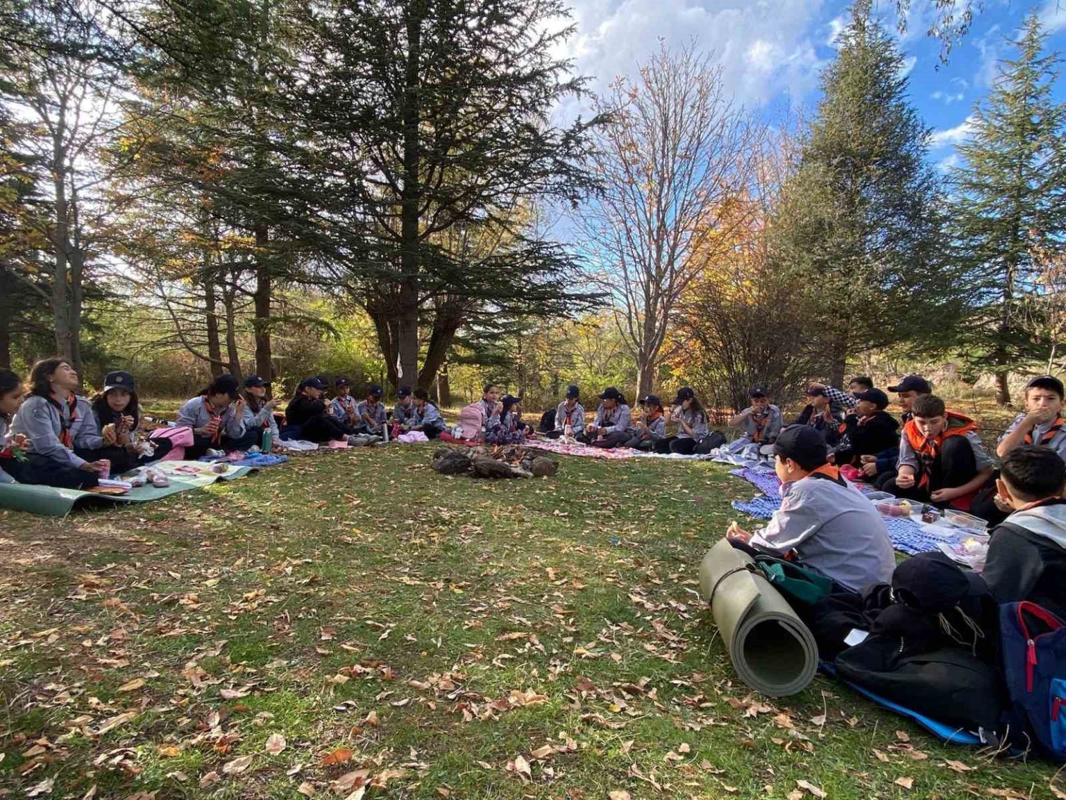 minik-izciler-cumhuriyet-bayramini-farkli-bir-etkinlikle-kutladi