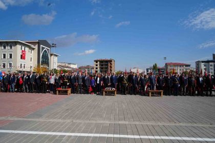 musta-cumhuriyet-bayrami-coskuyla-kutlandi