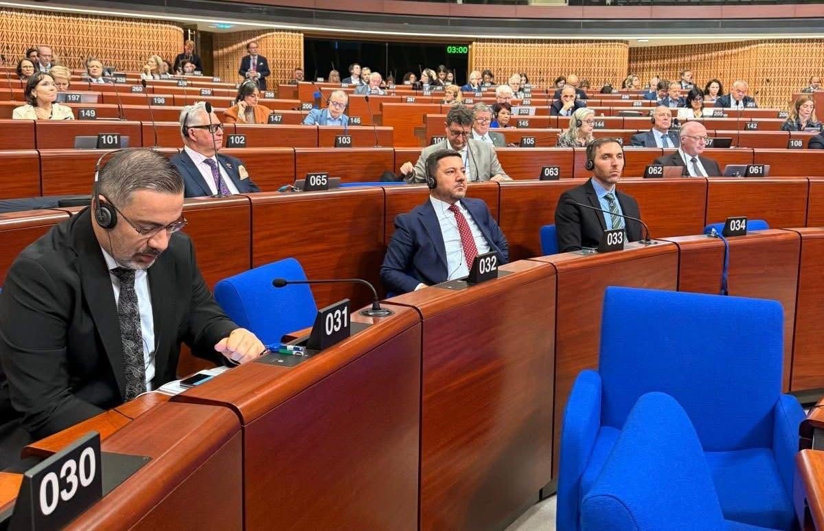 nevsehir-belediye-baskani-ari-hep-birlikte-ayaga-kalkip-one-minute-demeliyiz