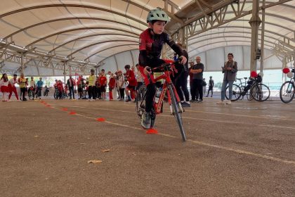 niluferde-cumhuriyet-coskusu-pedallarla-sokaklara-tasindi