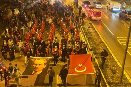 osmanelide-29-ekim-cumhuriyet-bayrami-fener-alayi-duzenlendi