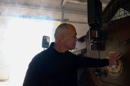 polis-tarafindan-hazirlanan-cumhuriyet-bayrami-klipi-izleyenleri-duygulandirdi