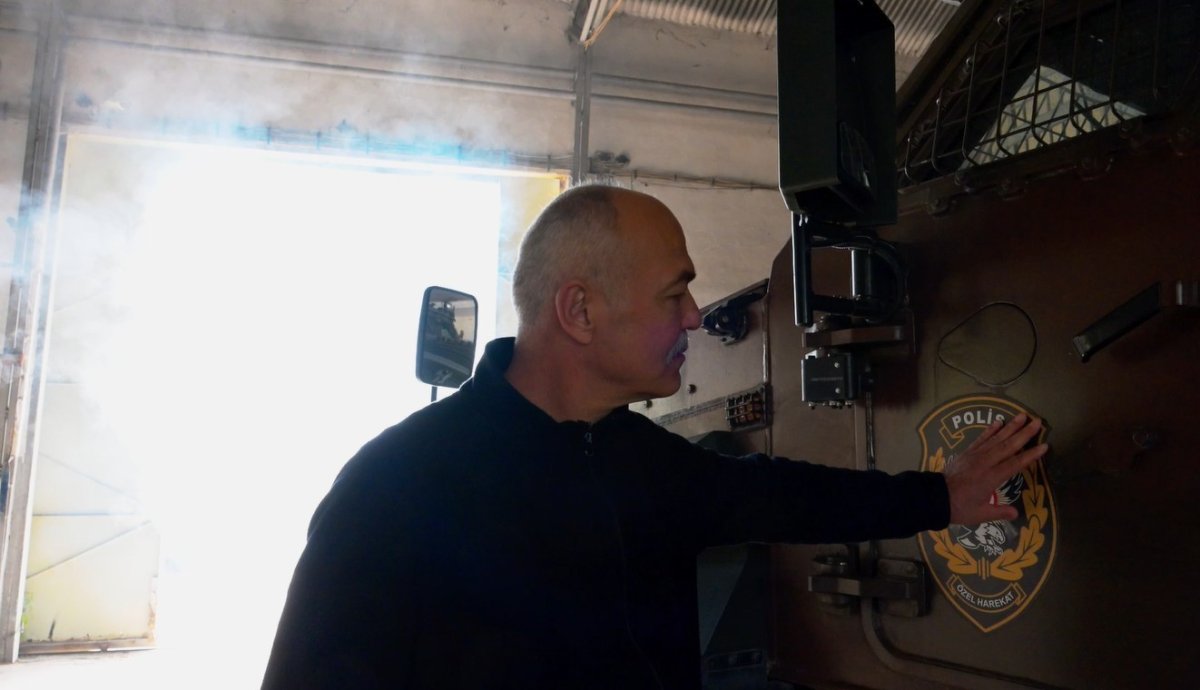 polis-tarafindan-hazirlanan-cumhuriyet-bayrami-klipi-izleyenleri-duygulandirdi