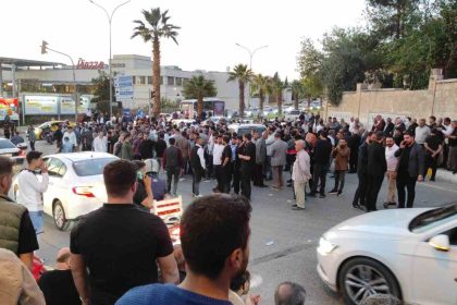 sanliurfada-cenaze-defni-sirasinda-park-cezasi-kavgasi-9-yarali