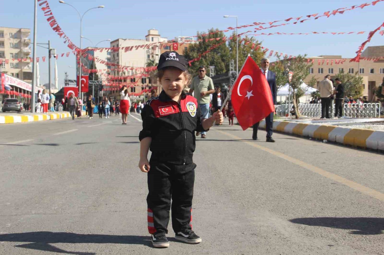 sanliurfada-cumhuriyet-bayrami-coskuyla-kutlandi