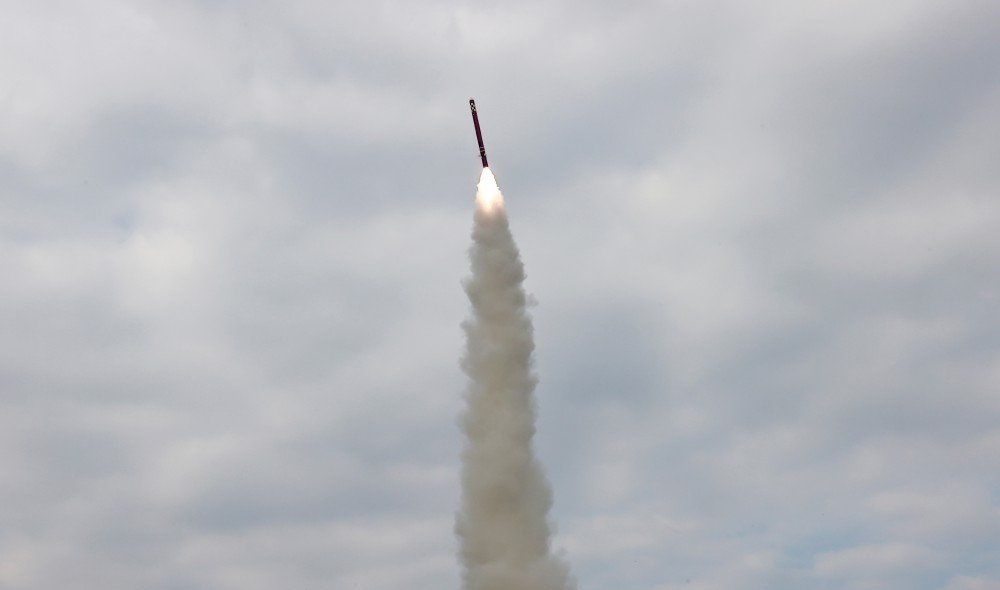 trumpin-guney-kore-ziyaretinin-hemen-oncesinde-kuzey-koreden-yeni-fuze-denemesi