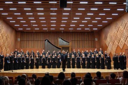 turkiyenin-korolari-cumhuriyetin-102-yili-icin-birlikte-soyluyor-646-ses-tek-koro