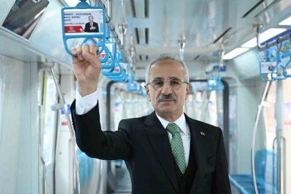 ulastirma-ve-altyapi-bakani-uraloglu-marmaray-12-yilda-1-milyar-430-milyon-yolcuya-hizmet-verdi