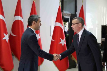 usakta-turkiye-cumhuriyetinin-102-yasi-coskuyla-kutlandi