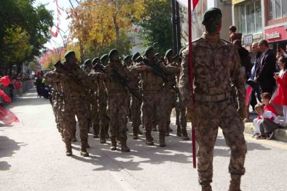 vanda-cumhuriyet-bayrami-coskusu