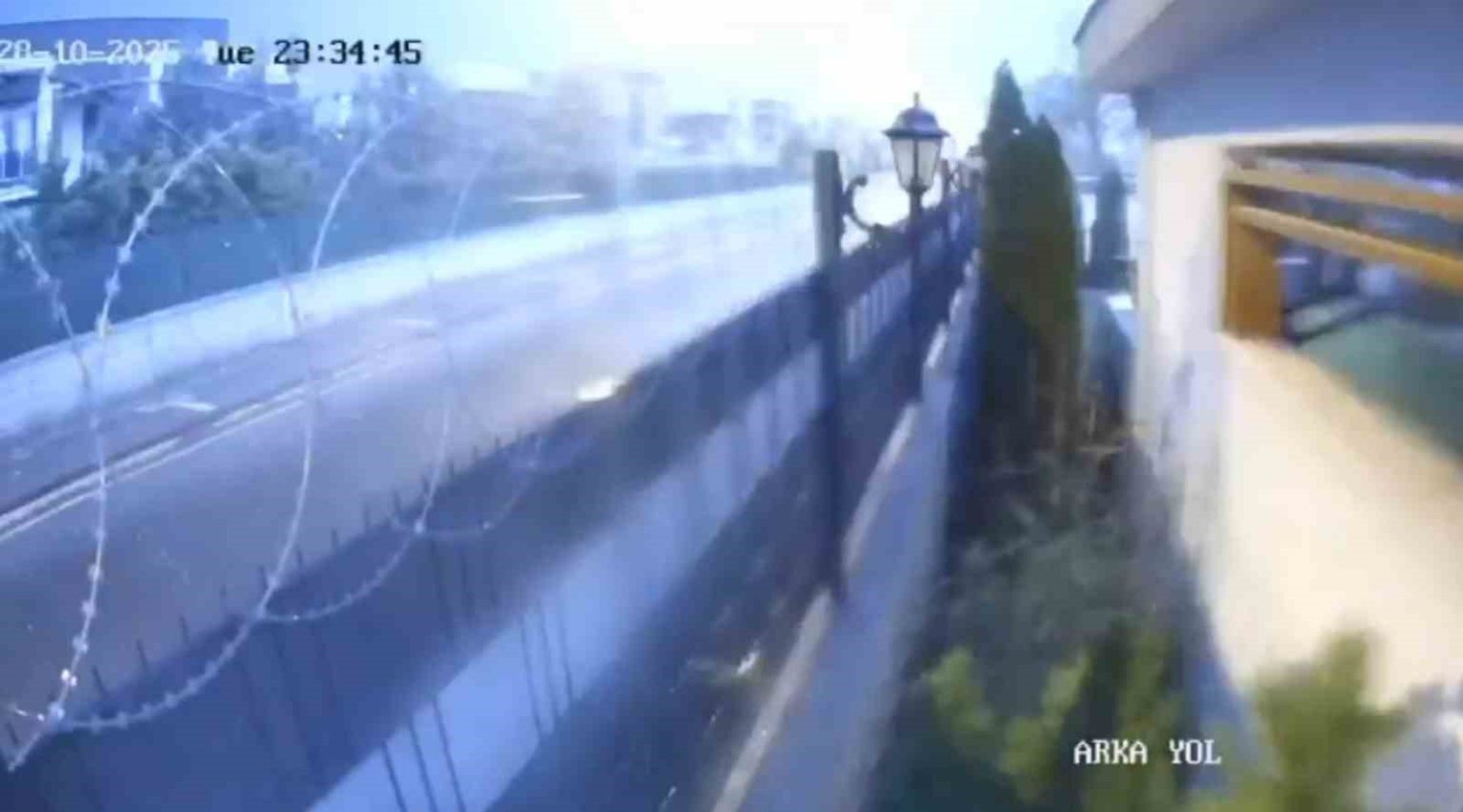 yildirim-dustu-gece-gunduze-dondu