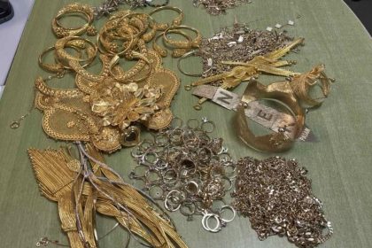 yogurt-kovasinda-1-kilo-241-gram-altin-yakalandi