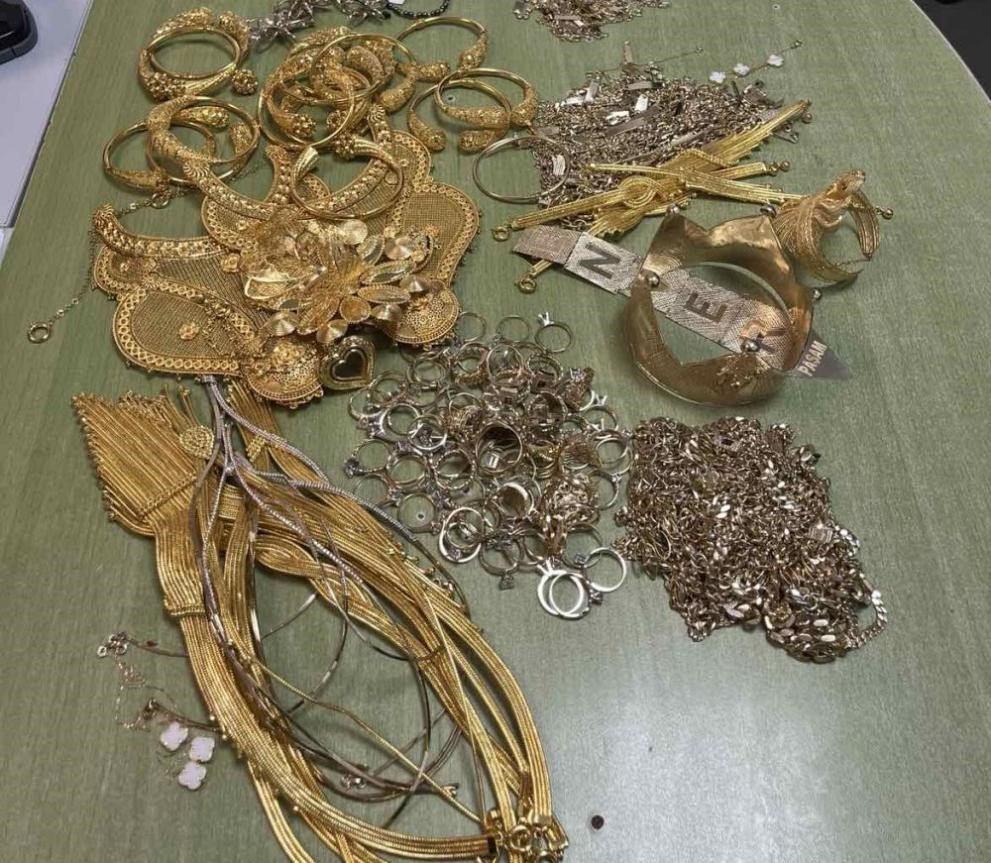 yogurt-kovasinda-1-kilo-241-gram-altin-yakalandi