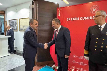 zonguldakta-29-ekim-cumhuriyet-bayrami-tebrikat-toreni-gerceklestirildi