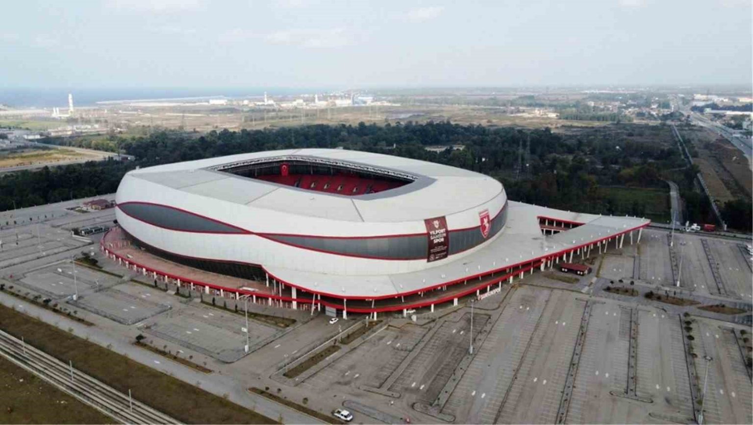 19-mayis-stadyumunun-bakim-onarim-calismalarinda-yariya-gelindi