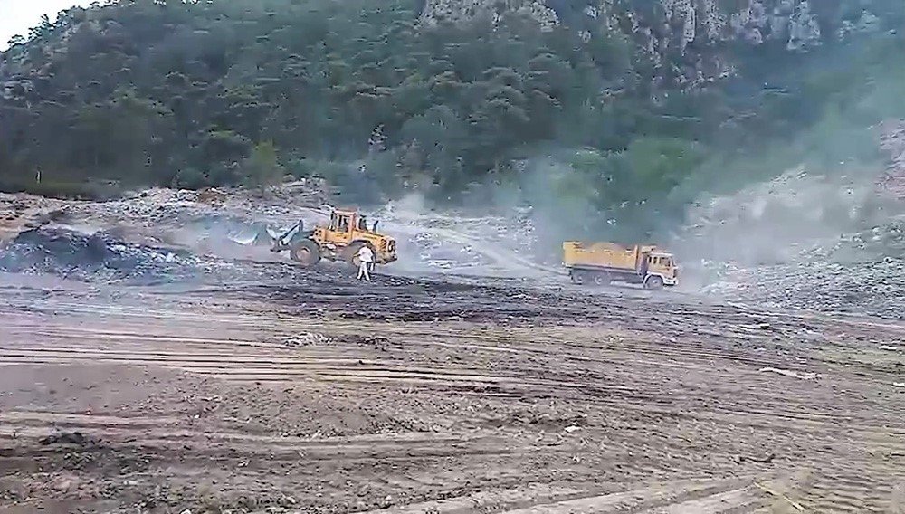 antalyada-cevreyi-kirleten-buyuksehir-ve-ilce-belediyesine-toplam-3-7-milyon-lira-ceza