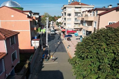 basiskele-cumhuriyet-caddesinde-ustyapi-calismasi