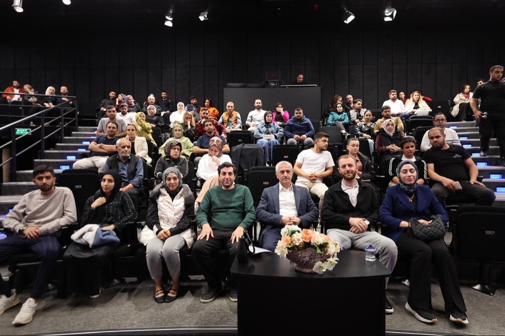 baskan-tahmazoglu-evlilik-okulu-ciftleriyle-bulustu