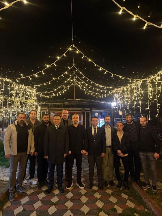 bilecik-aile-ve-sosyal-hizmetler-voleybol-takimina-basari-kutlamasi