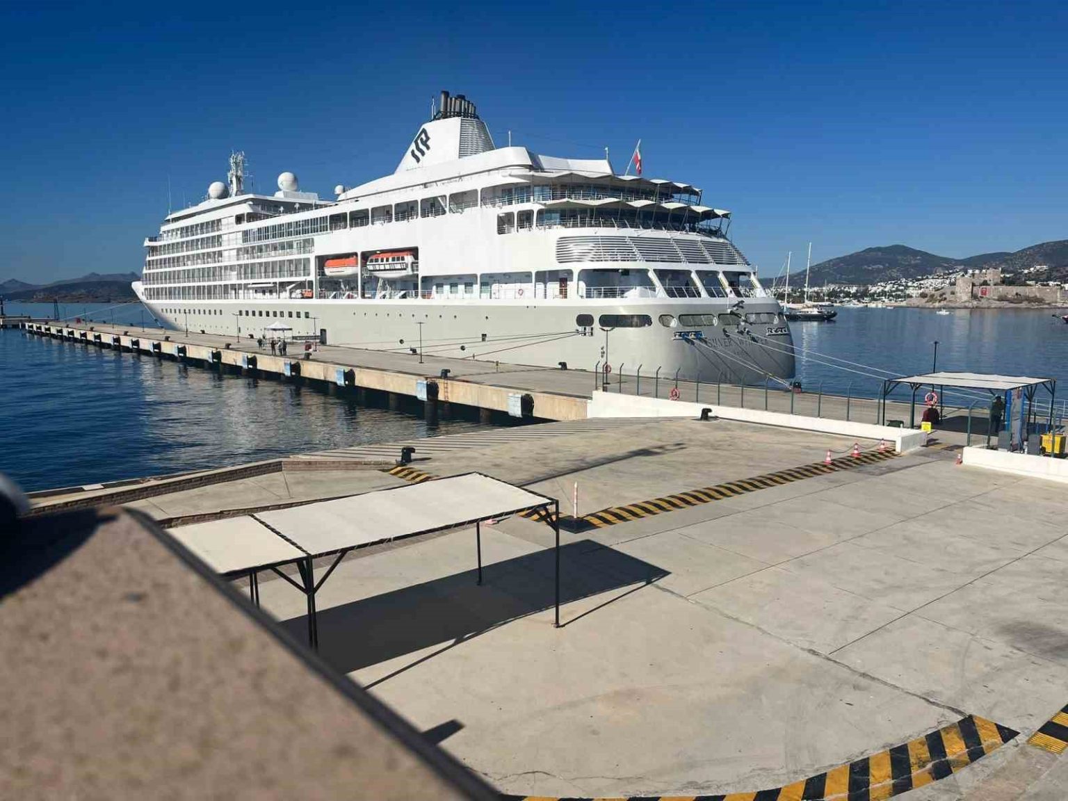 bodrumda-kruvaziyer-turizmi-devam-ediyor