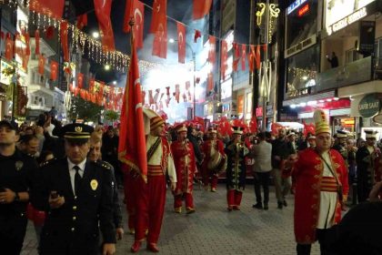 cumhuriyetin-102nci-yili-umraniyede-coskuyla-kutlandi