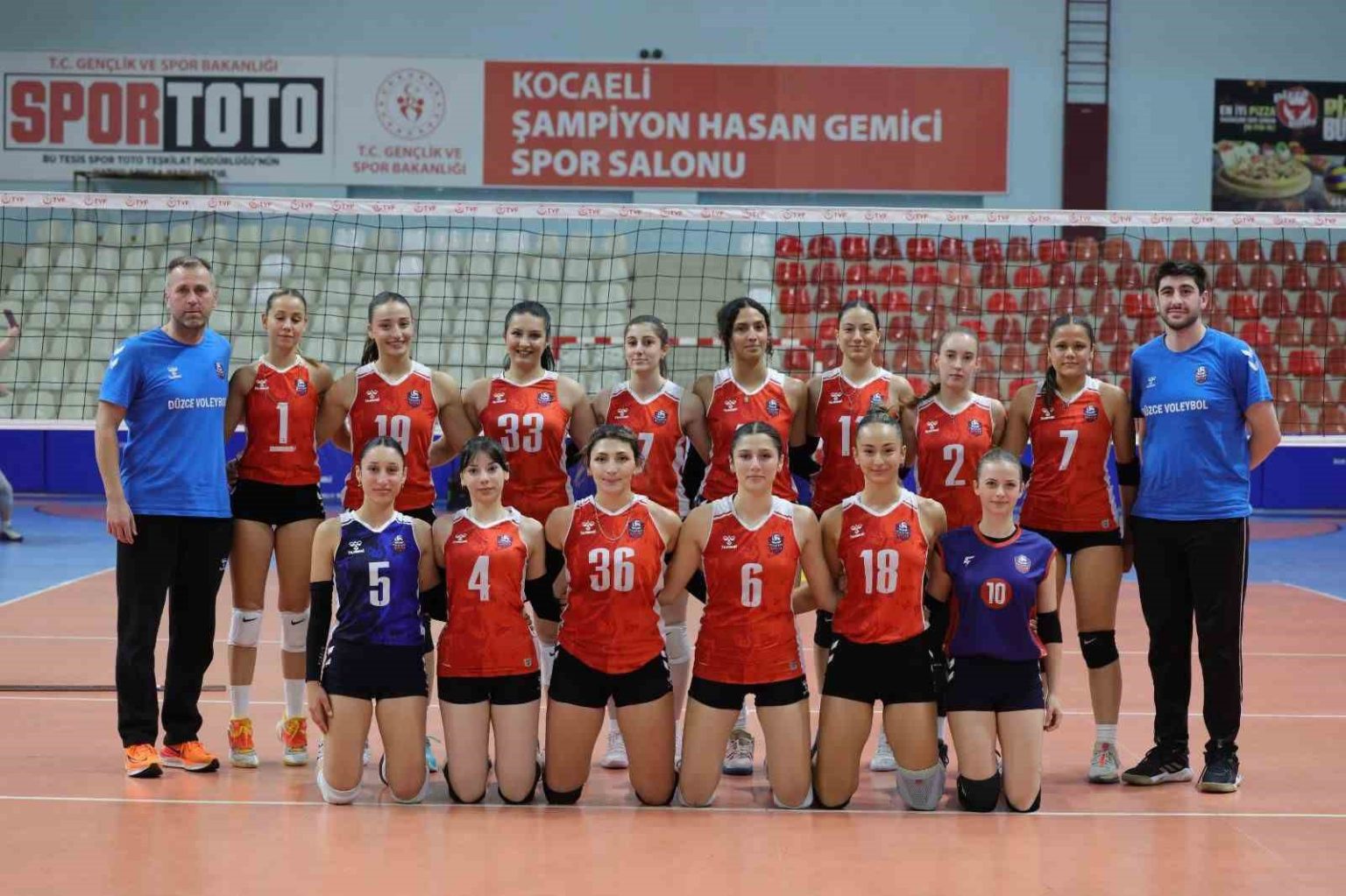 duzce-kadin-voleybol-takimi-ilk-galibiyetini-aldi