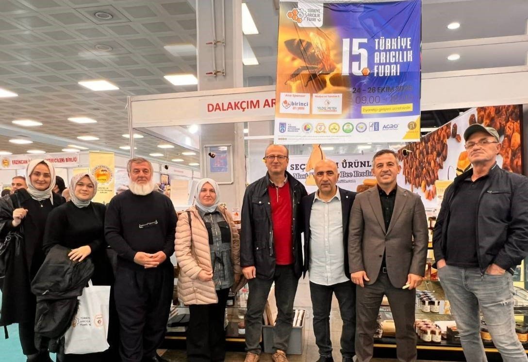 duzceli-aricilar-guncel-uygulamalari-yerinde-gordu