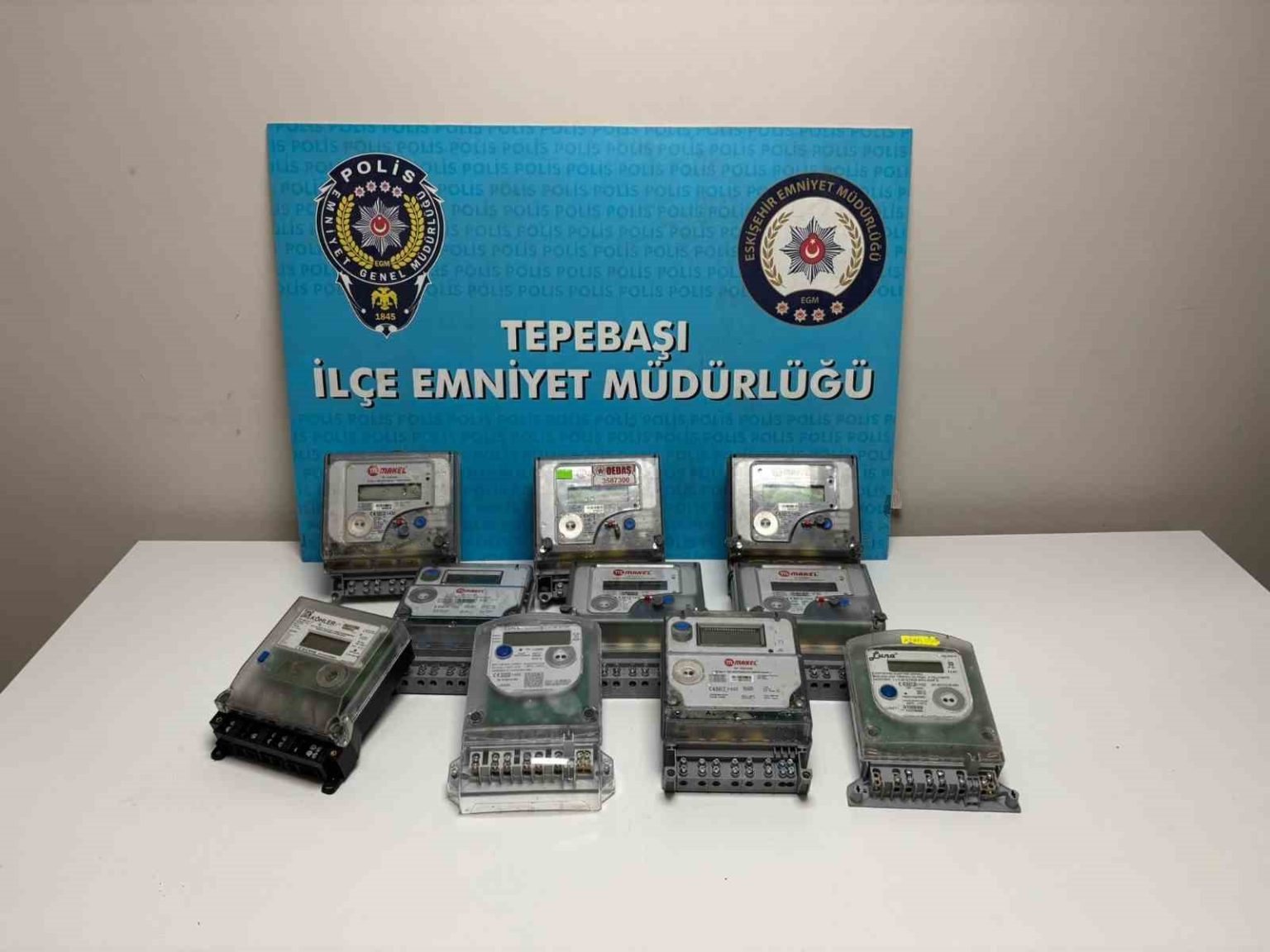 eskisehirde-10-adet-elektrik-sayacini-calan-supheli-yakalandi