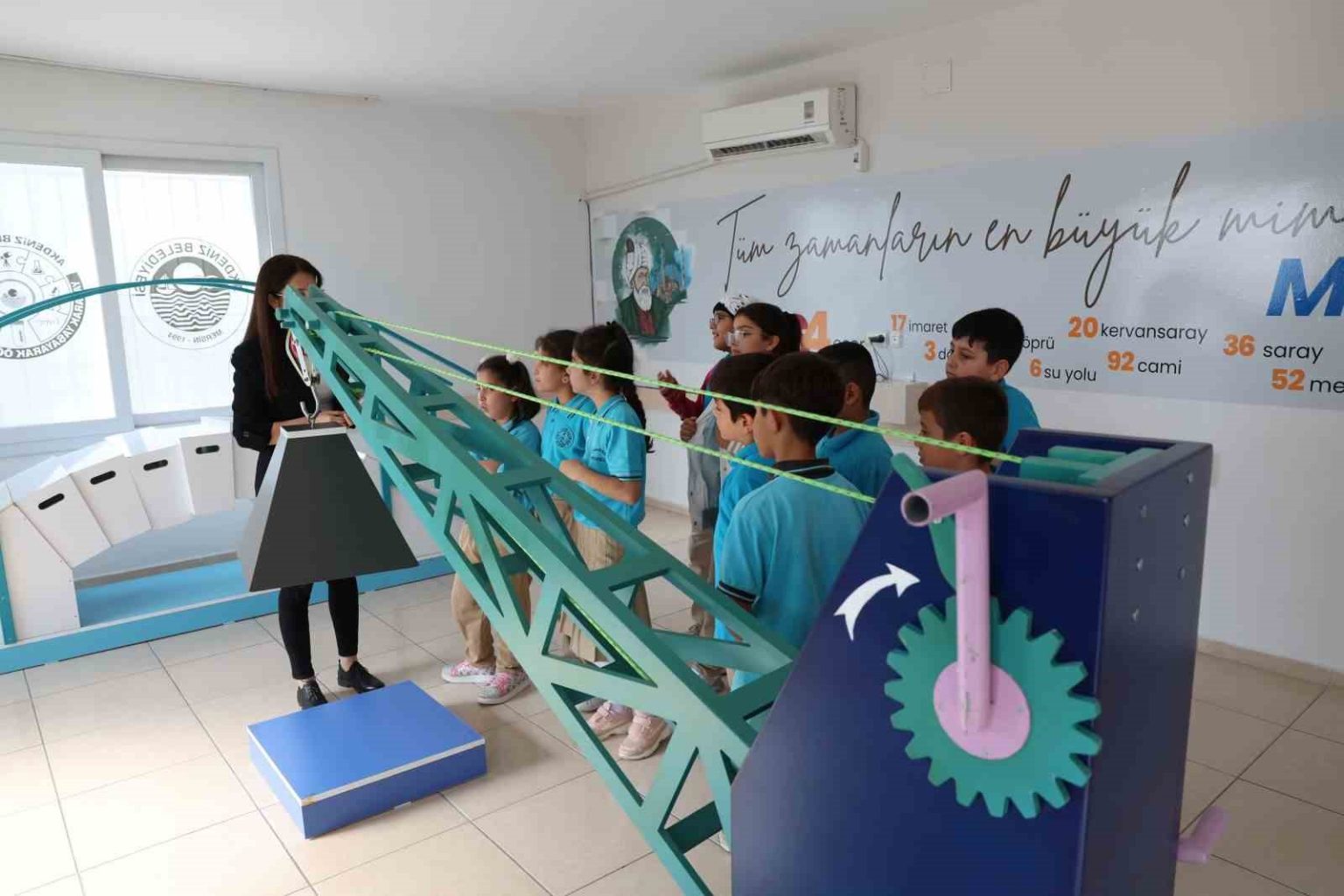 gelecegin-bilim-insanlari-akdeniz-belediyesinde-yetisiyor