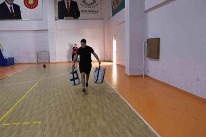 haliliye-belediyesinin-kurslariyla-gencler-hedefine-ulasiyor