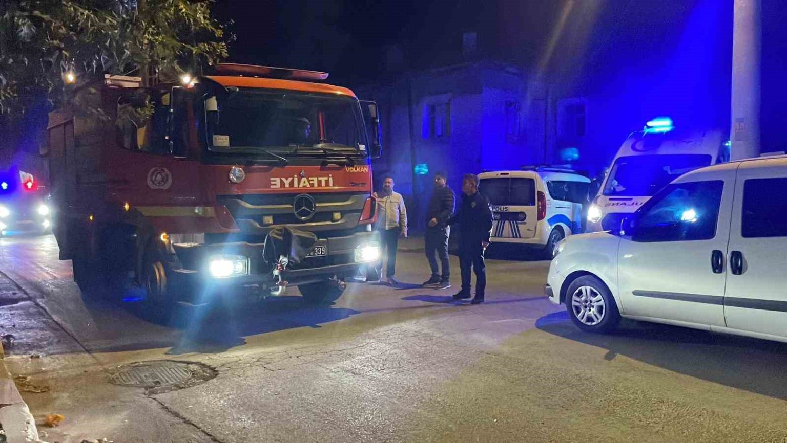 kamyonunda-yarali-halde-bulunan-sahis-hastaneye-kaldirildi