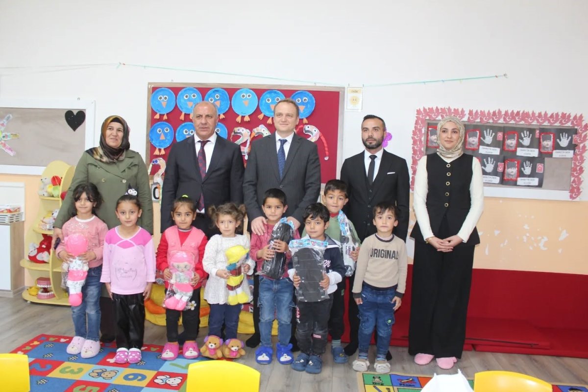 kaymakam-kosansu-ogrencilerimiz-icin-elimizden-geleni-yapiyoruz